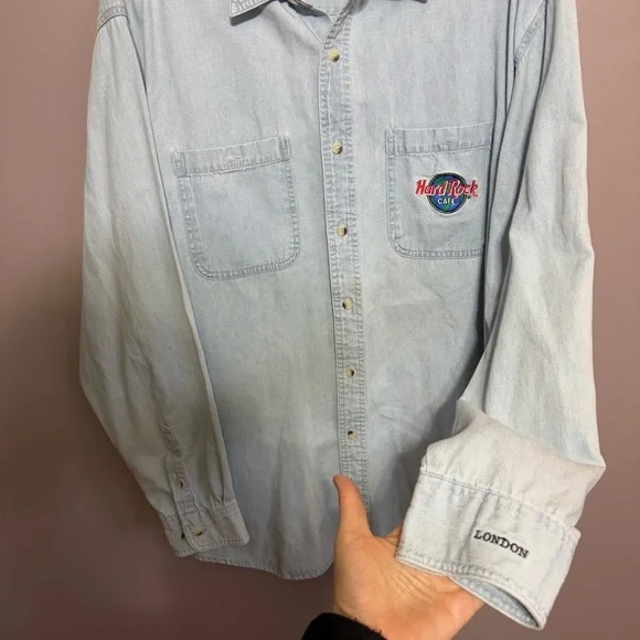 Vintage Men's Hard Rock Cafe London Long Sleeve Denim Shirt Size XL Cotton - Picture 3 of 7